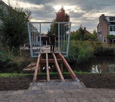 Aanleg nieuwe brug in volle gang